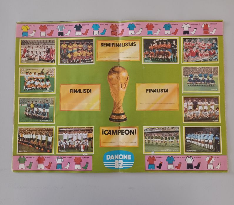 Caderneta de cromos Espanha 1982, "Futbol en Accion", completa