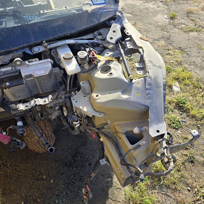 Четверть Передня Ліва Права Tesla Model 3 Сапог Чверть Тесла Модел 3