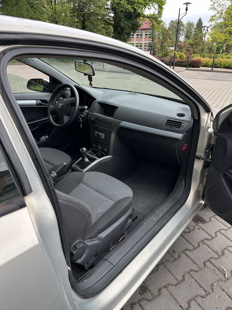 Opel Astra H GTC