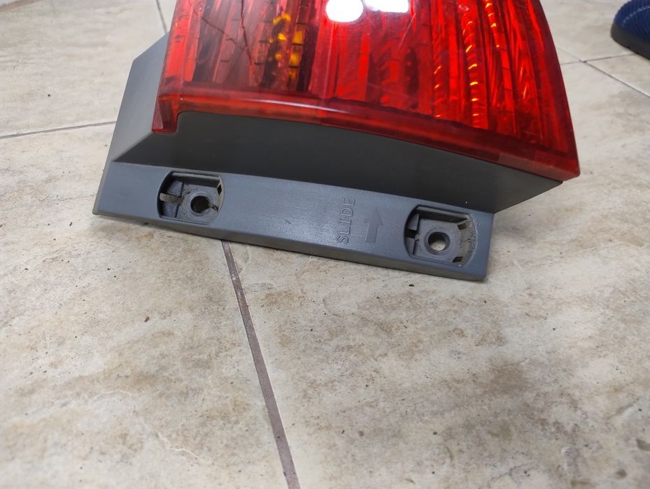 Lampa tył prawa Honda Accord VIII  7 kombi oryginał wysyłka OLX