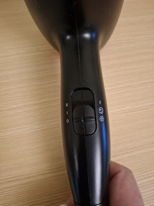 Фен Philips BHD029/00 серії DryCare Essential IONIC