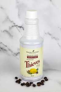 Побутовий очисний засіб Thieves Household Cleaner Young Living 426 мл