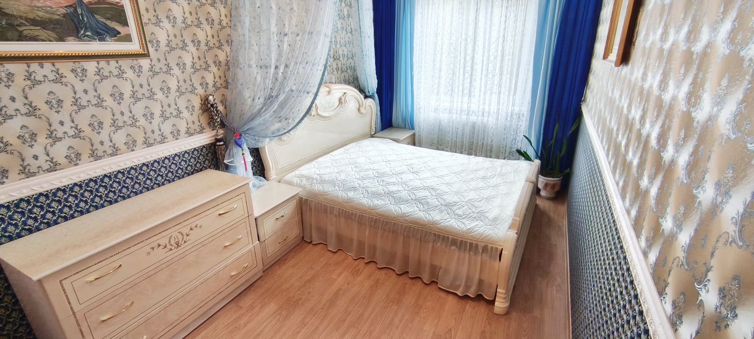 Продається хороша 2-кім. квартира на 3-му поверсі в м.Калуш
