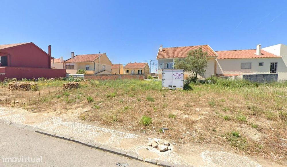 Terreno urbano para construção de moradia