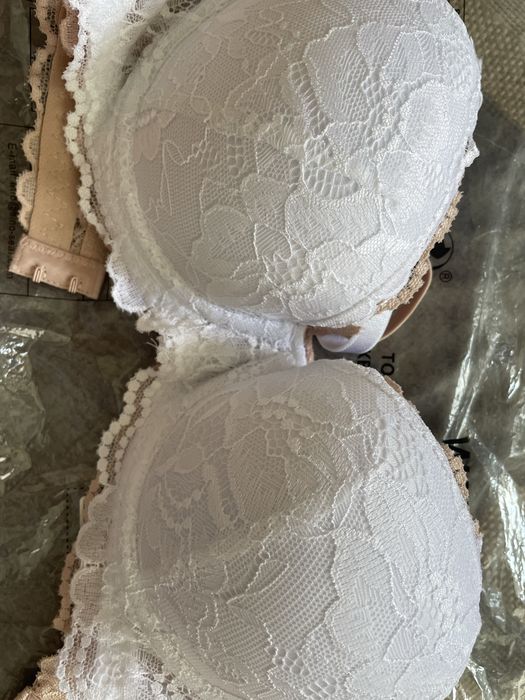 Нові бюстгалтери 3 кольори