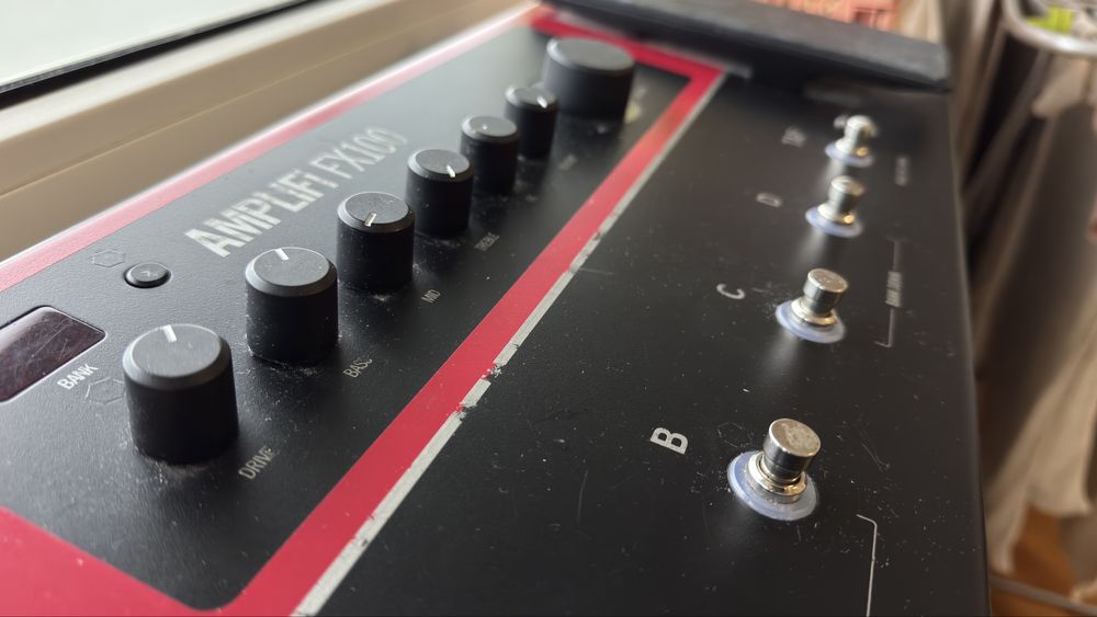 Line 6 - Amplifi FX100
