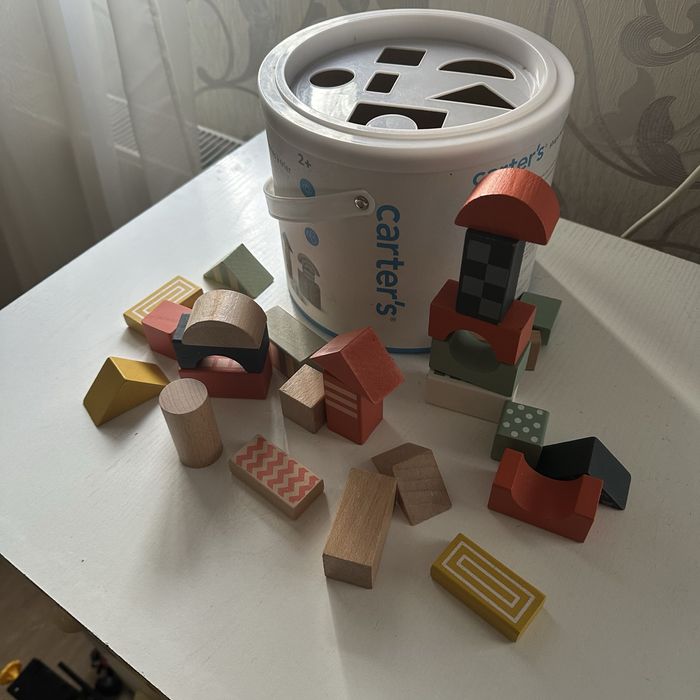 Відерце сортер Carter’s деревʼяні кубики