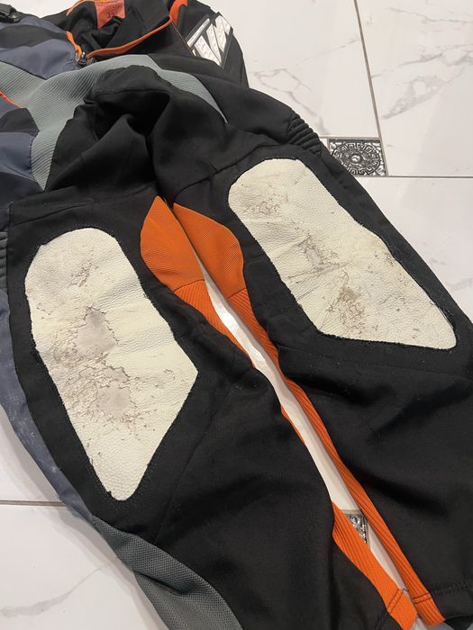 Мото костюм ktm.