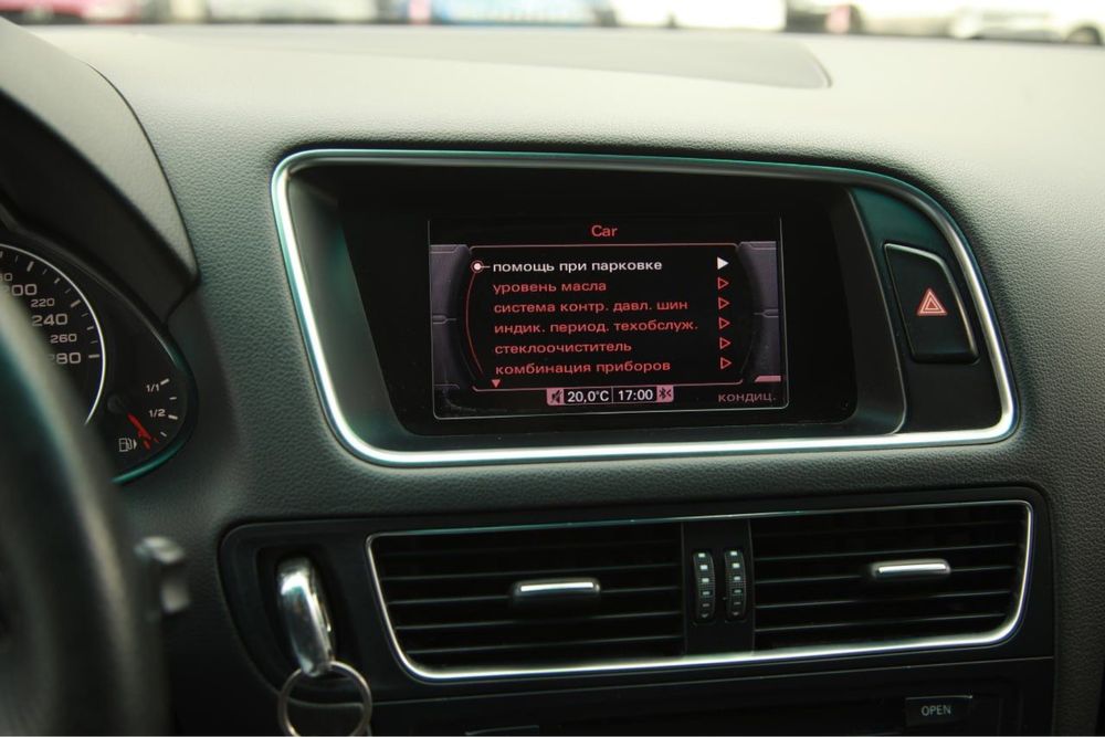 Продам Audi Q5 2012