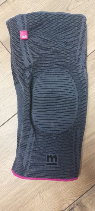 GENUMEDI stabilizator kolana z pierścieniem silikonowym opaska