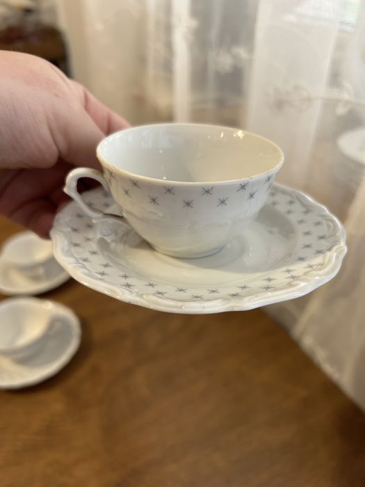 Zestaw 6 filizanek Wałbrzych biala porcelana w szare gwiazdki