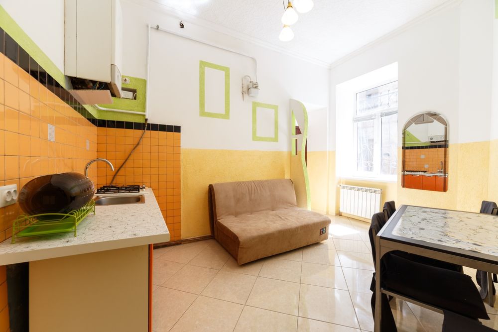 Квартира подобово. Центр 3кім. Оперний 3хв. 12сп місць.Форум. Площа Ри