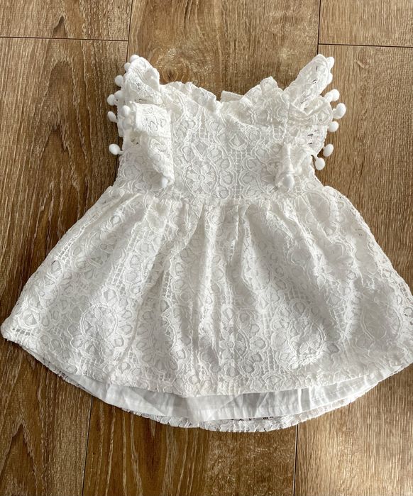Nowa koronkowa sukieneczka do chrztu 68 (3-6 miesięcy)