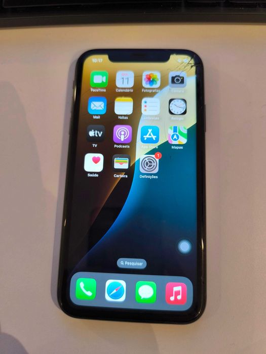 Iphone XR 128GB com ecrã partido