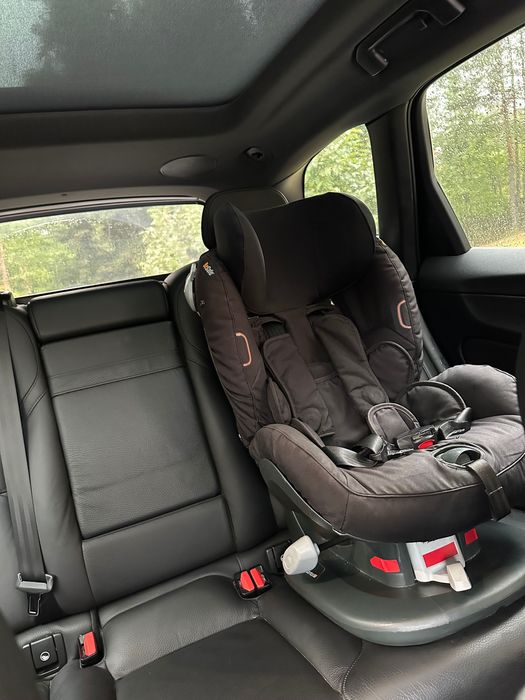 Дитяче автокрісло BeSafe Izi Comfort X3 Midnight Black Melange
