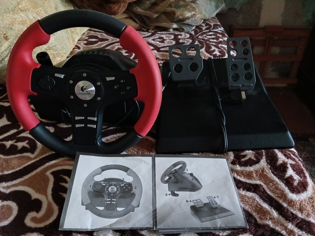 Продам Игровой Руль с пидалями фирми Formula Force EX