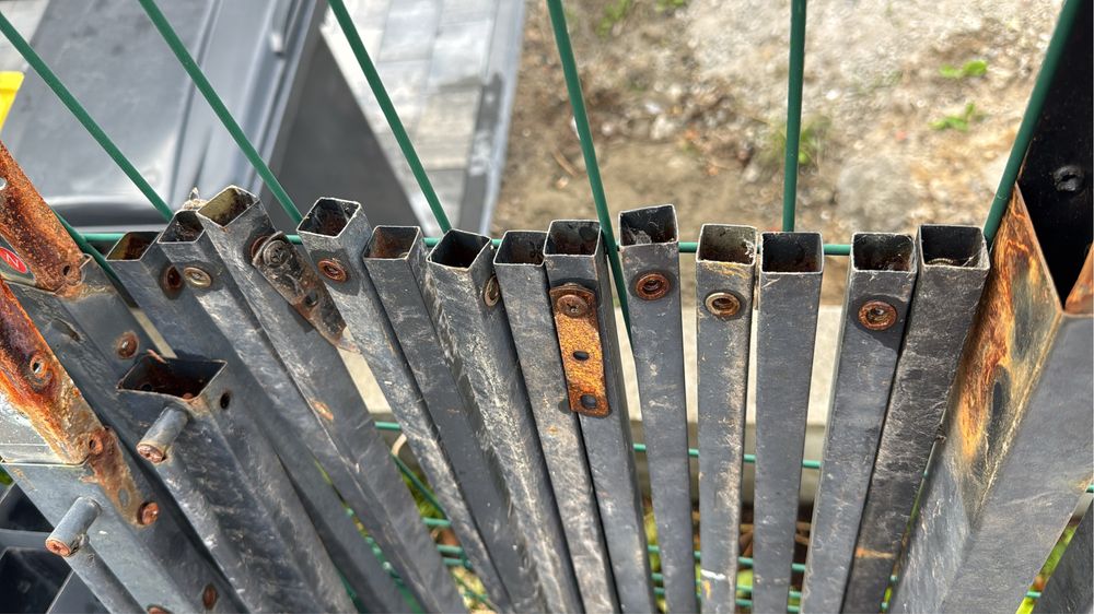 Profile malowane z rozebrana pergola 2 mm grubosc, 6x2cm 10x10cm 2x2