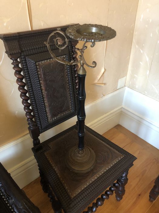 Cinzeiro de pé muito antigo vintage