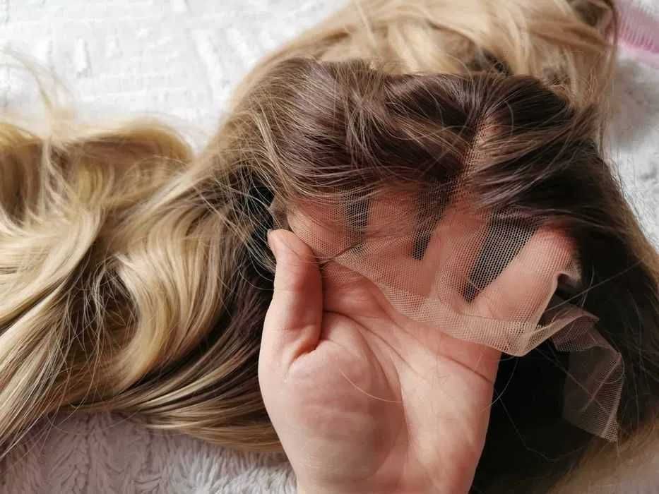 Peruka lace front naturalny blond 65 cm