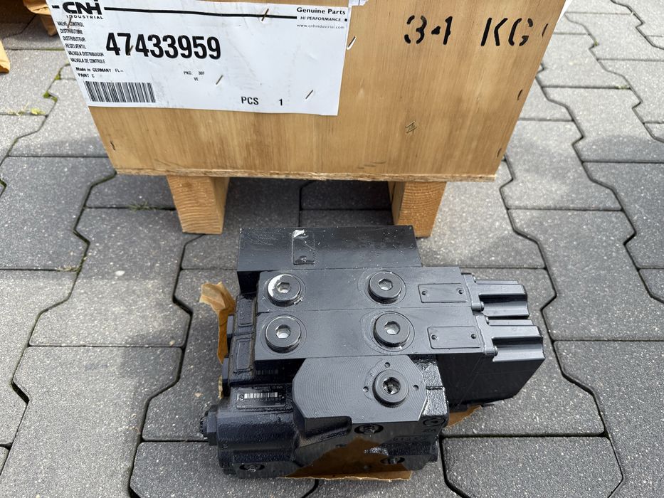 Zawór sterujący blok zaworowy New Holland T6 oryginał CASE MAXXUM PUMA