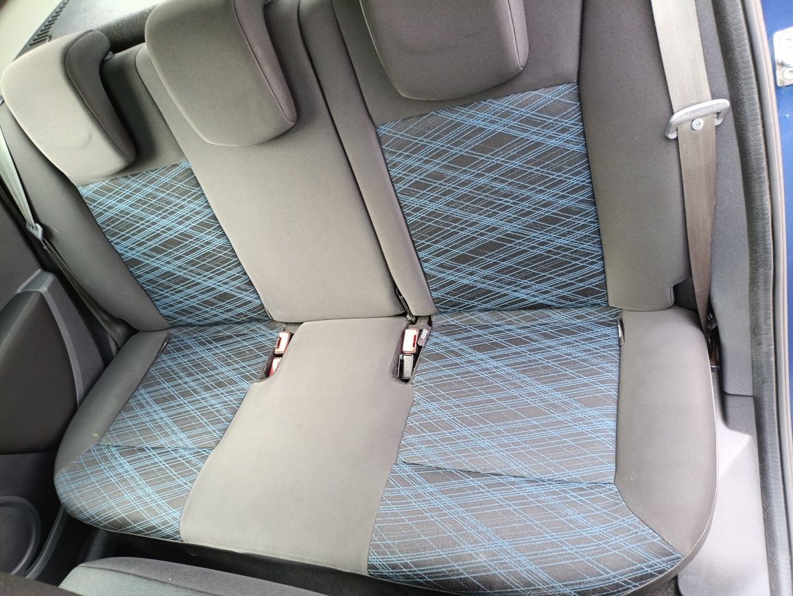 Renault Clio com tecto de abrir