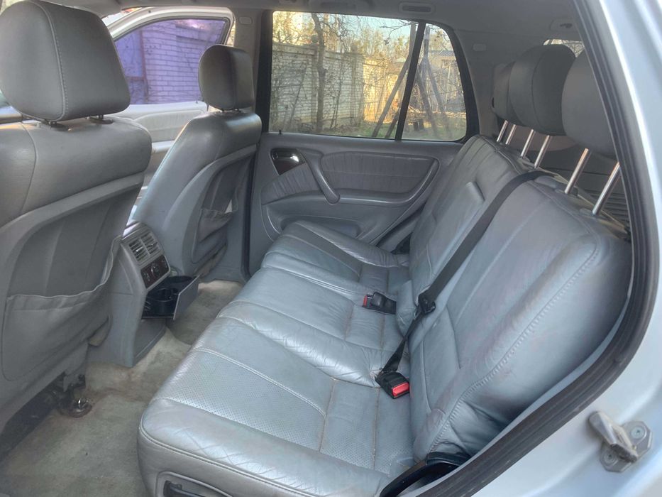 Mercedes-Benz M-Class