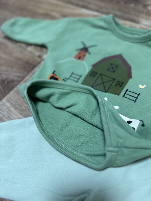 Светр світшот костюм 74