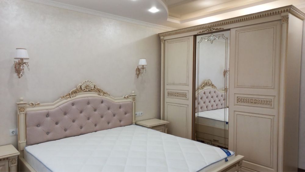 Спальня з масиву ясена