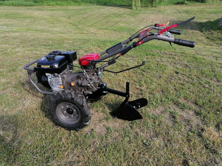 Glebogryzarka Hortmasz HGS X620N Napęd-3 Biegi , Żeliwna , KOŁA + PŁUG