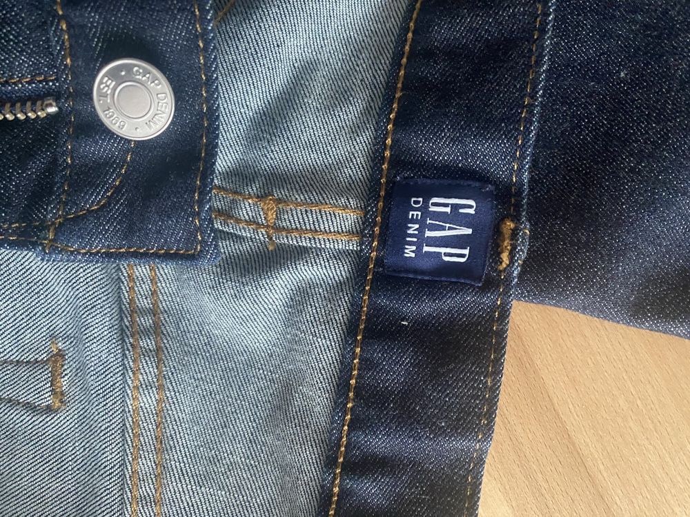 Джинси Gap slim fit 31/34, темно-сині