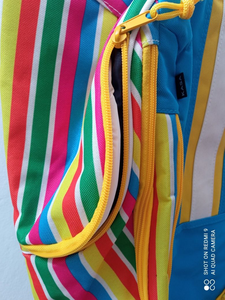 2 mochilas mt espaçosas, resistentes e coloridas para a escola