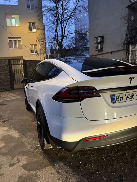 Tesla model x 100D