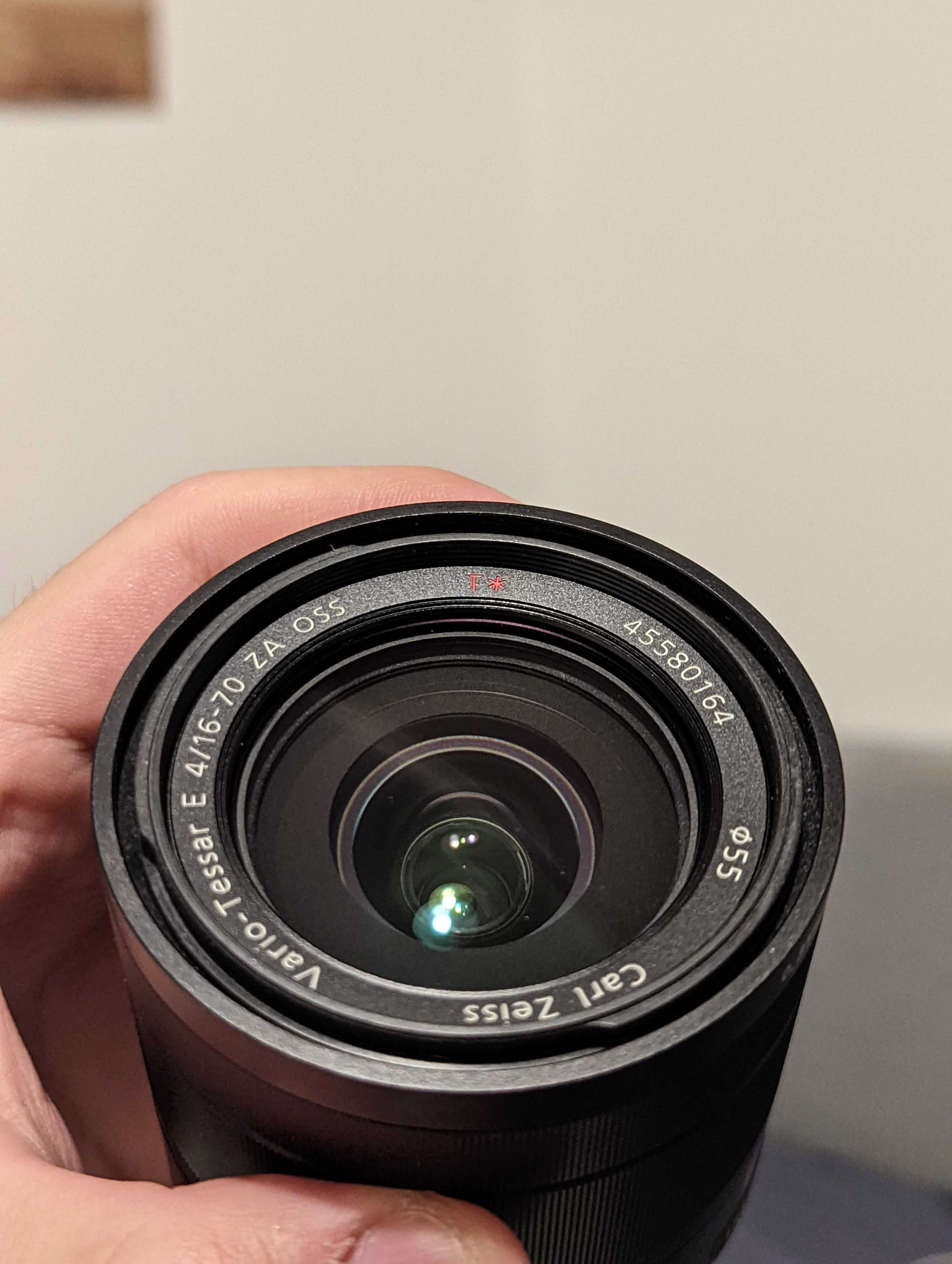 Zeiss Touit 32mm F/1.8 (Sony)
