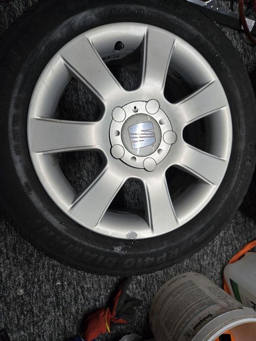 Sprzedam Felgi Aluminiowe 16 Jeździły W Seacie Leonie 2