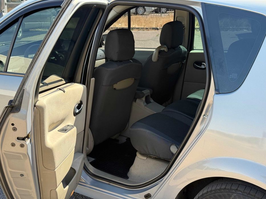 Продаю Renault Scenic 1.5d 5cт мех 2004р