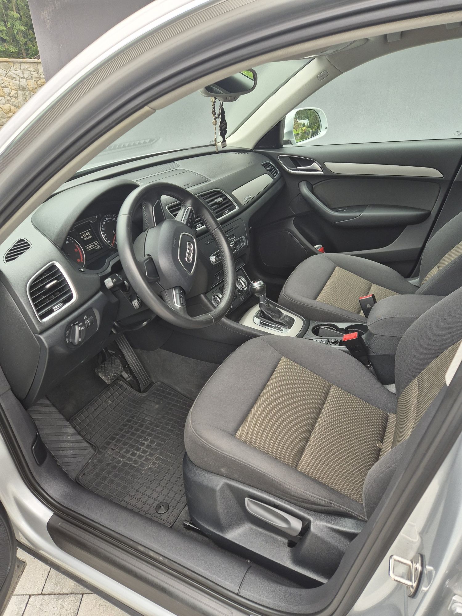 Audi q3 2.0 tdi automat tylko 140tys km