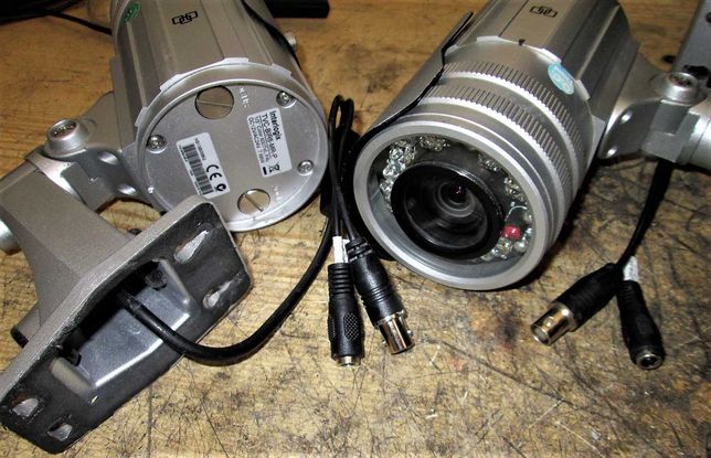 2 câmaras de videovigilância
