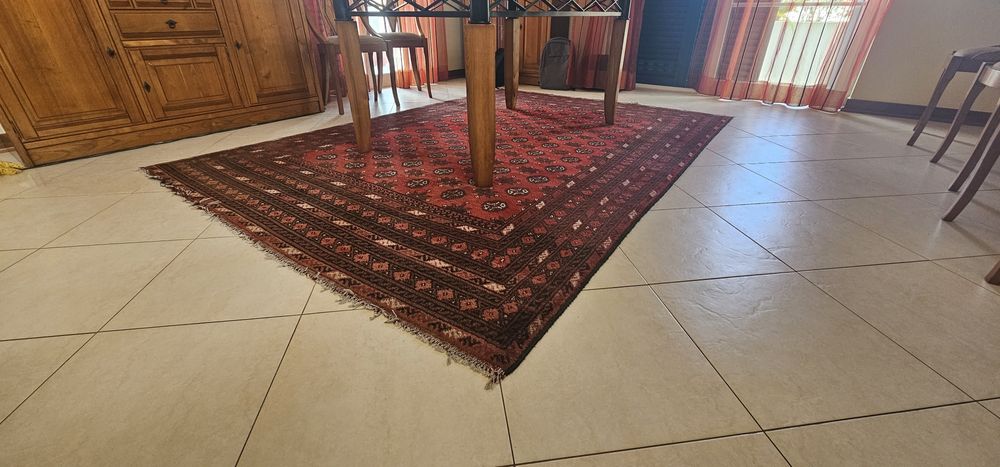 Tapetes Afegãos em bom estado