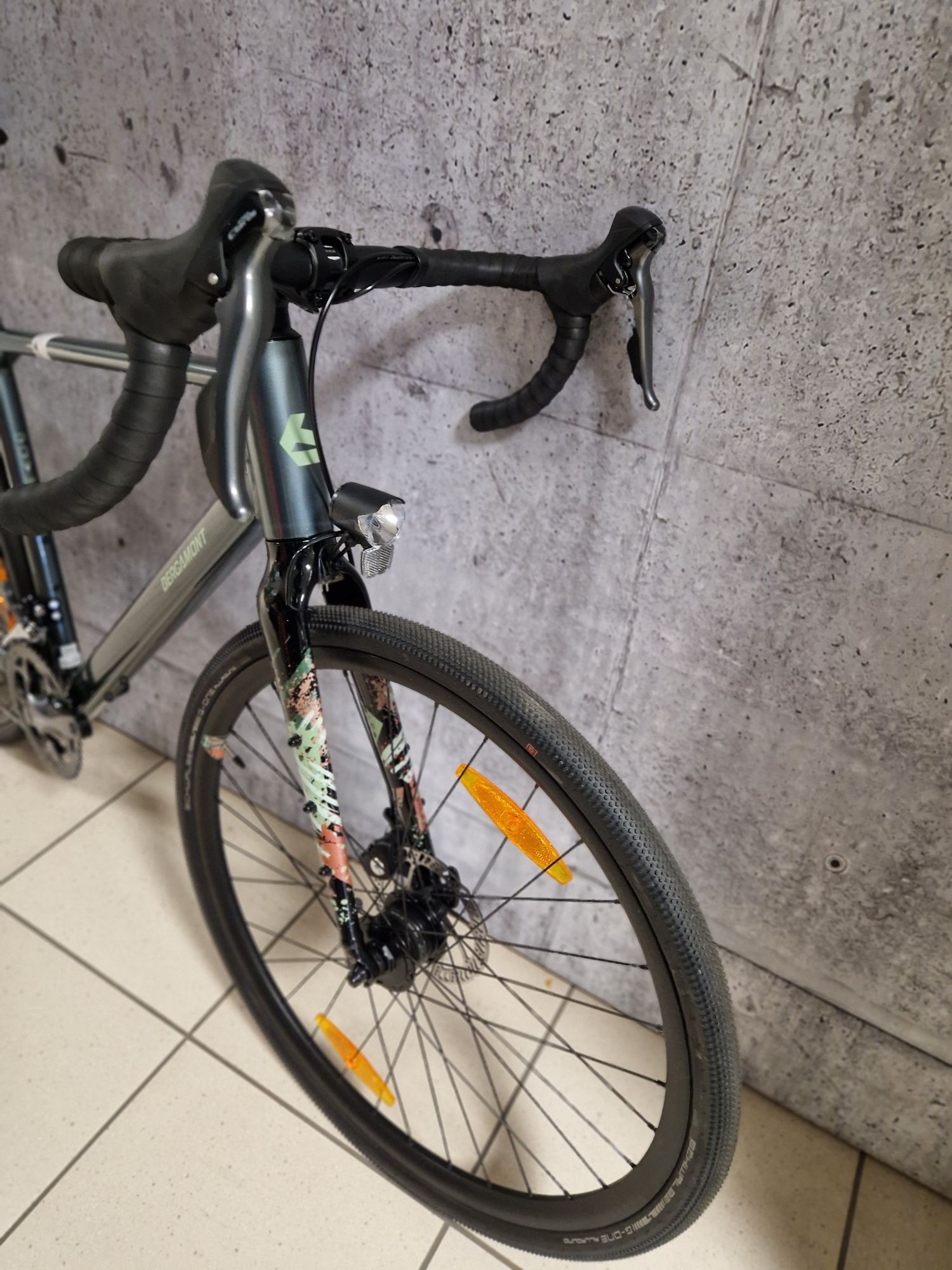 Nowy gravel bergamont grandurance L