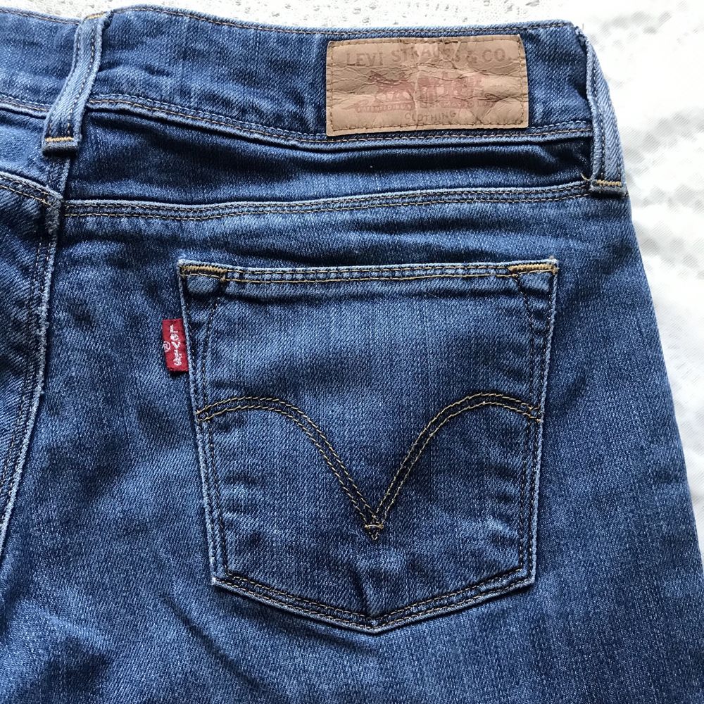 Джинсы Levi’s голубого цвета