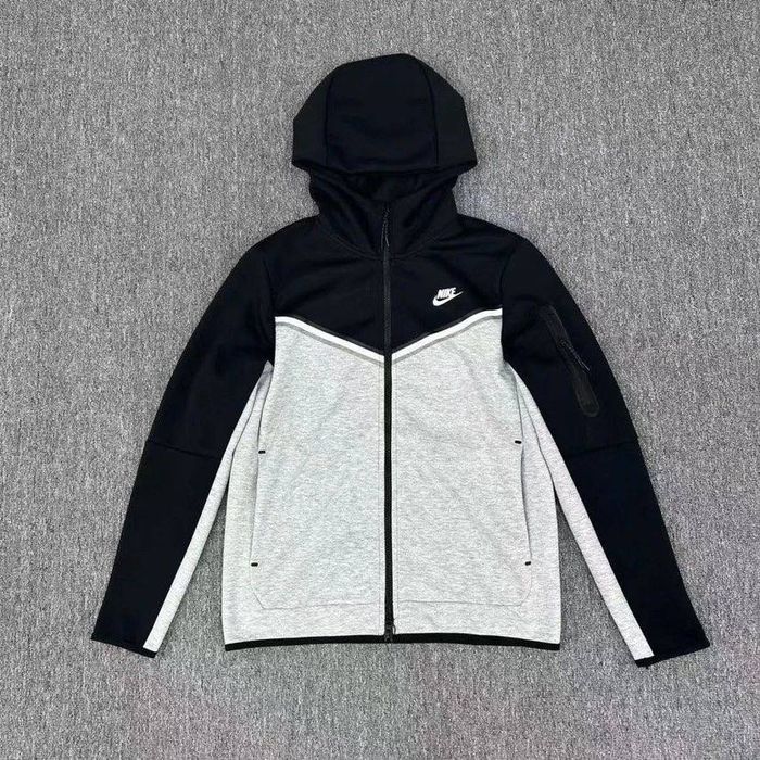 Продається nike tech fleece