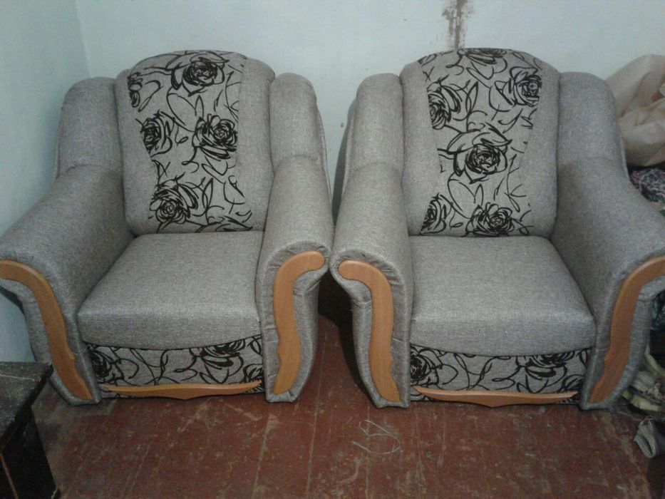 Перетяжка та ремонт м'яких меблів