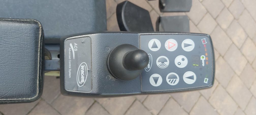 Wózek elektryczny Invacare Storm