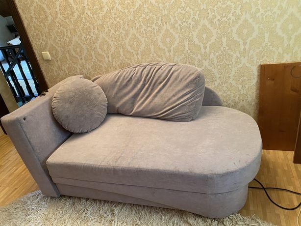Розсувний диван