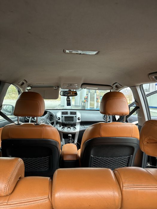 Продам тойота рав 4 2009р 2.2 диз механіка 4/4 НЕРОЗМИТНЕНА