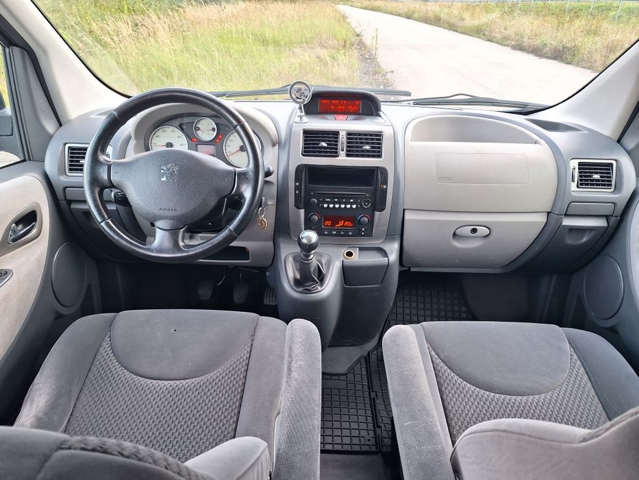 Peugeot Expert Tepee 2.0 HDI • 2010 • 8 osobowy• L1H1