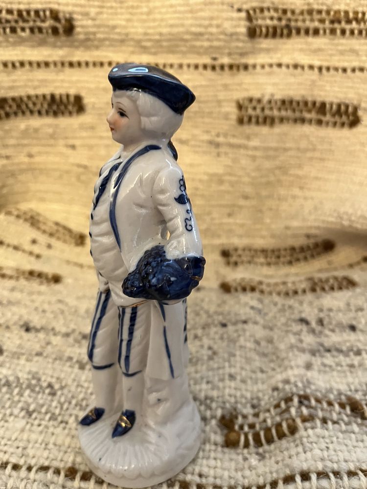 Figurka z porcelany