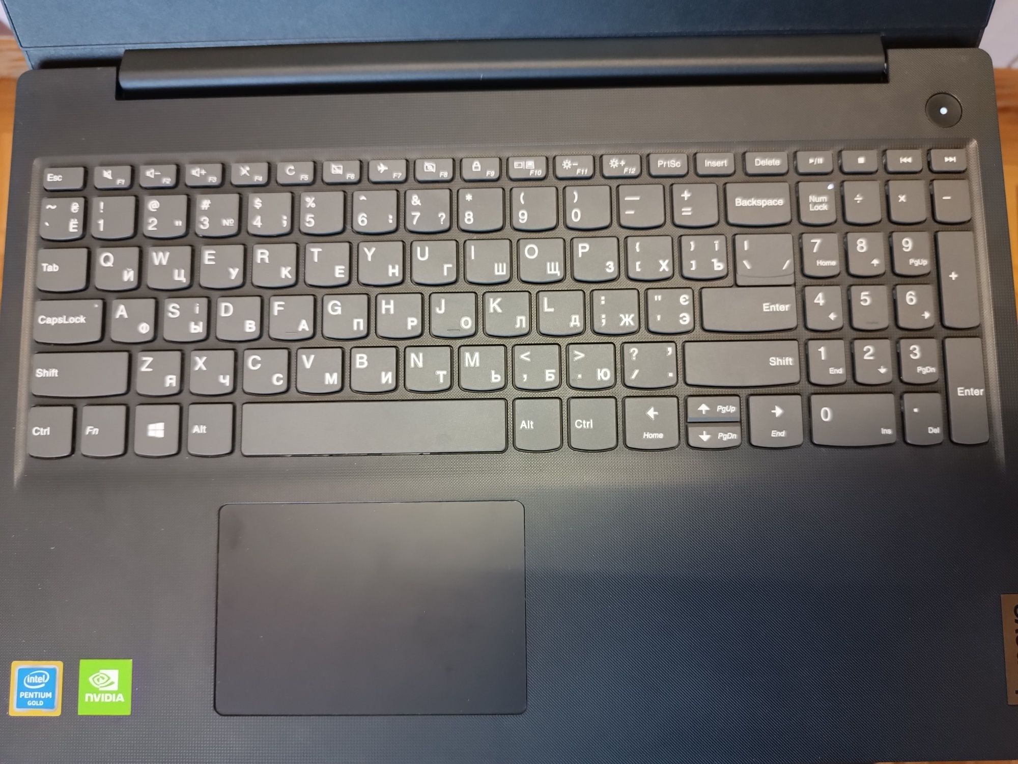Ноутбук Lenovo IdeaPad 3 15IML05

Характеристики 

 •Діаг