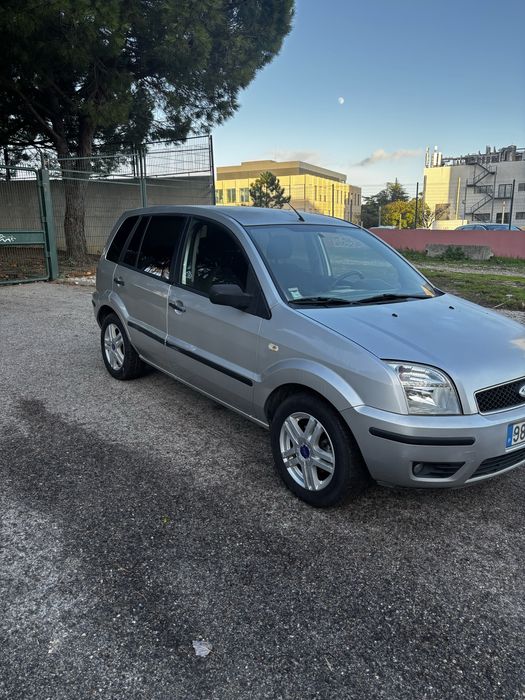 Ford Fusion Trend apenas 123.000 km