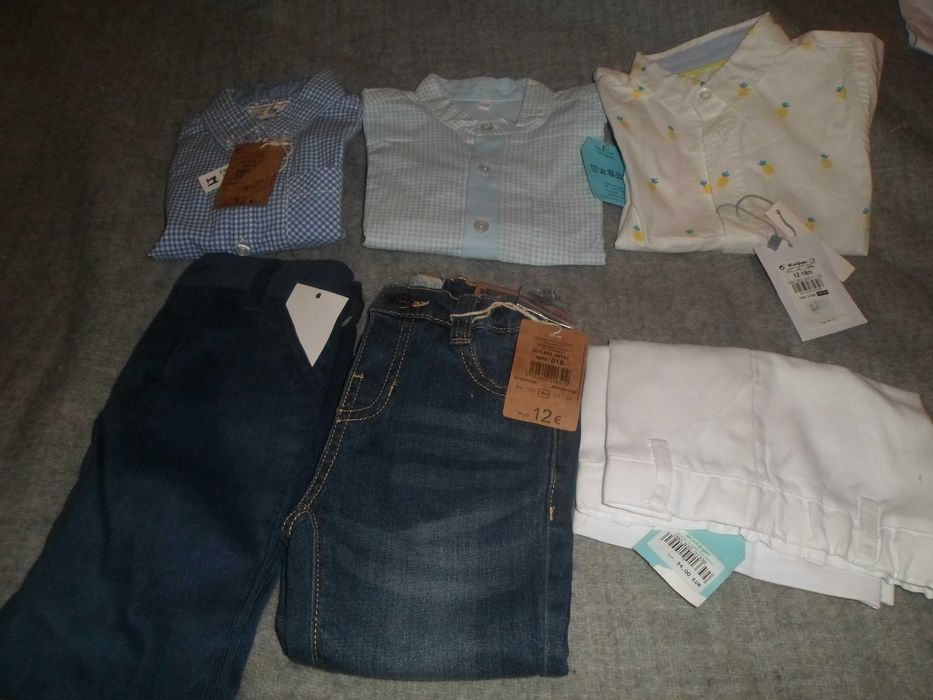 lote de roupa nova com etiqueta para bebe